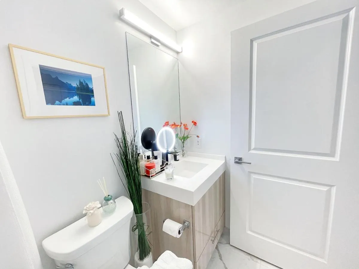 Apartmán Infivilla Amazing Penthouse Living In Sunrise- Breathtaking Skyline Lake View Downtown Toronto!A
