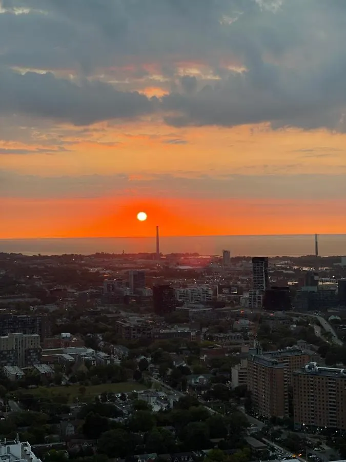 Apartment Infivilla Amazing Penthouse Living In Sunrise- Breathtaking Skyline Lake View Downtown Toronto!A